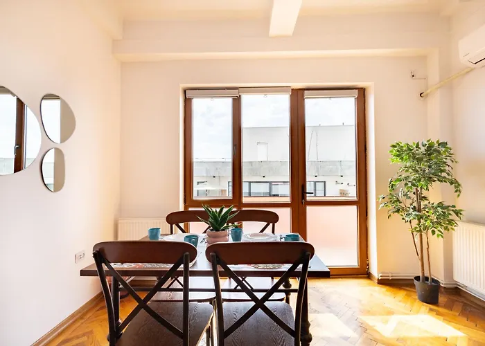 Downtown Victoria Apartments By Citybookings