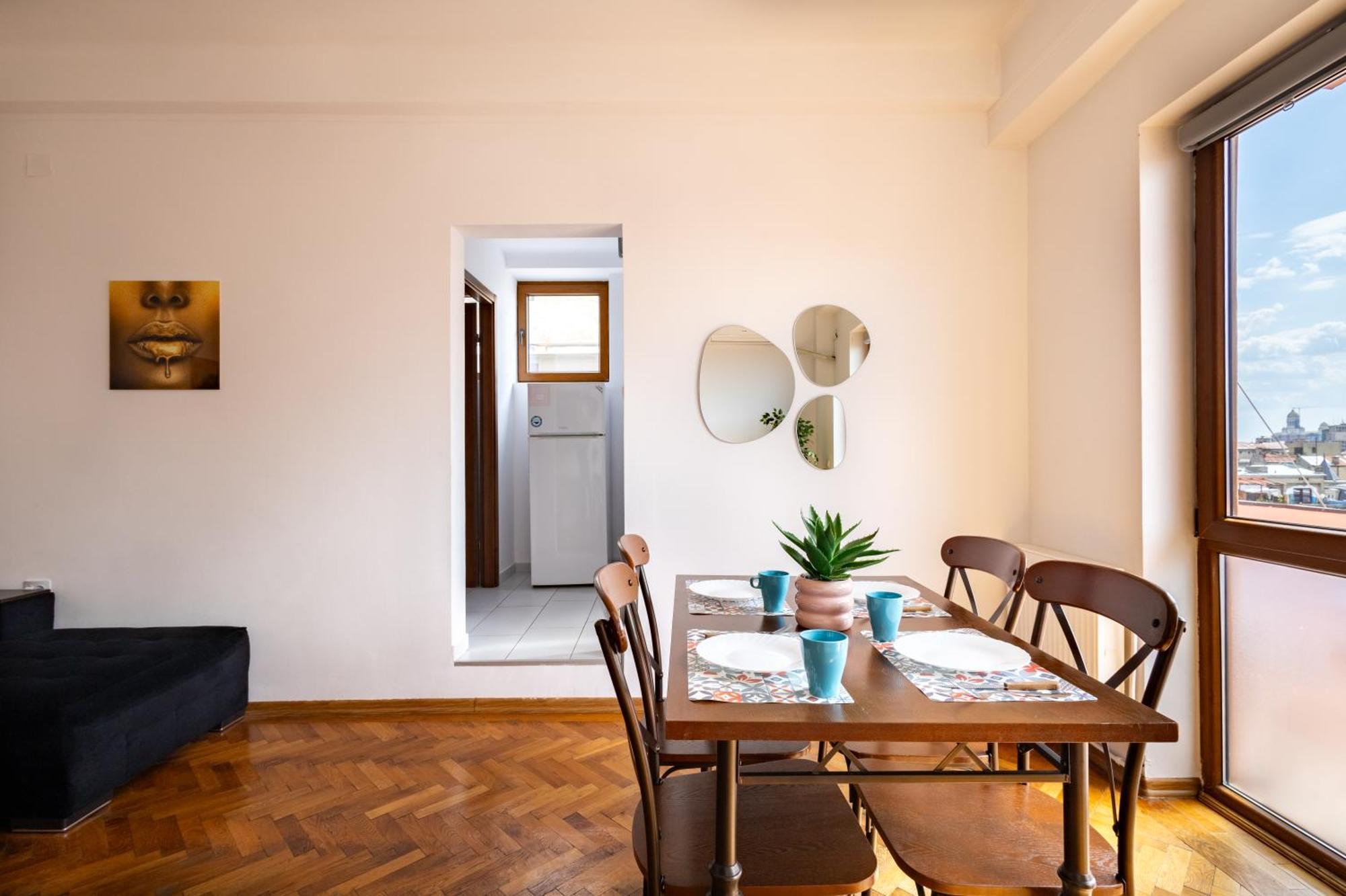 Downtown Victoria By Citybookings Bucharest